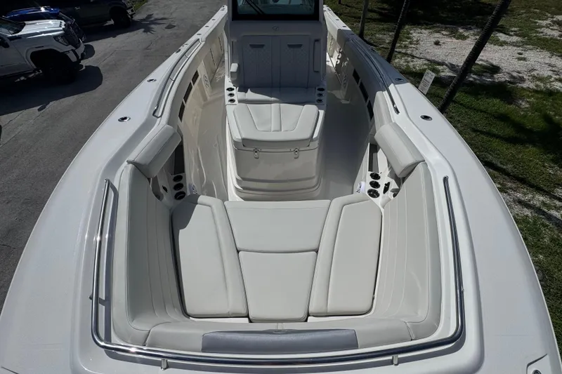 Slide: The Image of 2026 Sailfish 360 CC boat interior with spacious seating and modern design. - 28