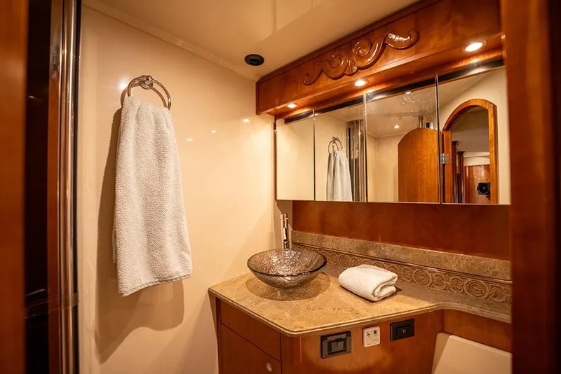 Slide: The Image of Master vanity sink - 39