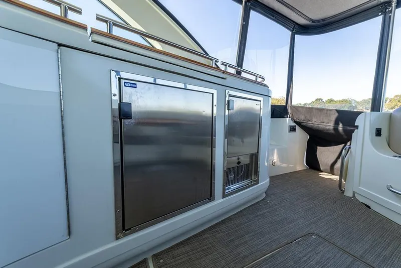 Slide: The Image of Cockpit refrigerator and cockpit ice maker - 56