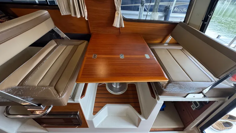 Slide: The Image of Dinette_Salon - 13