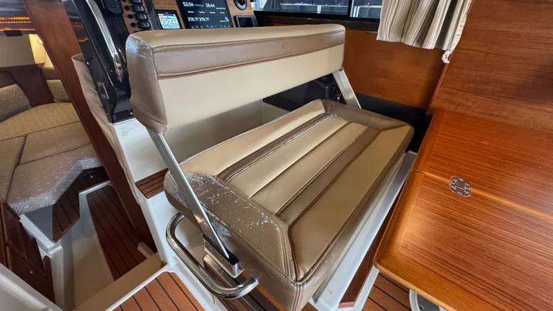 Slide: The Image of Reversible Companion Seat - 15