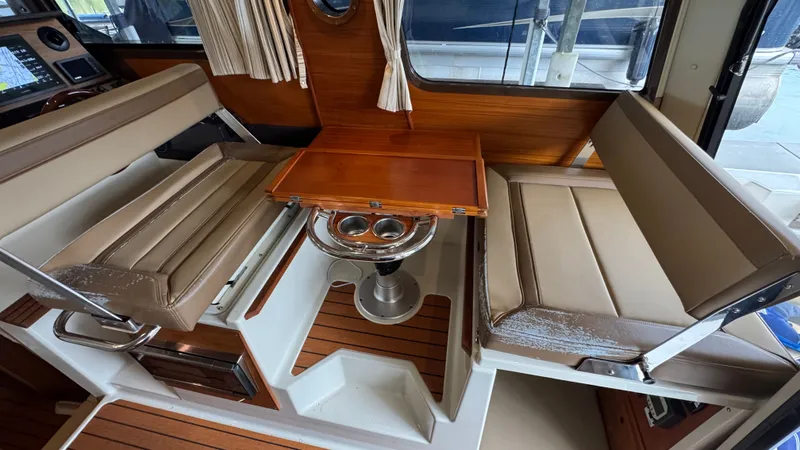 Slide: The Image of Dinette_Salon - 18