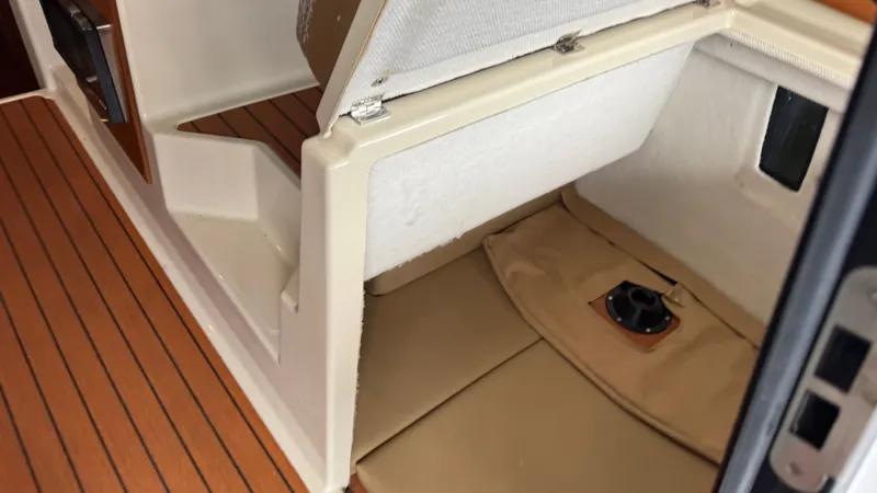 Slide: The Image of Aft Storage - 21