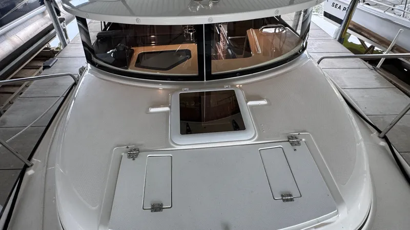 Slide: The Image of Exterior Bow - 42