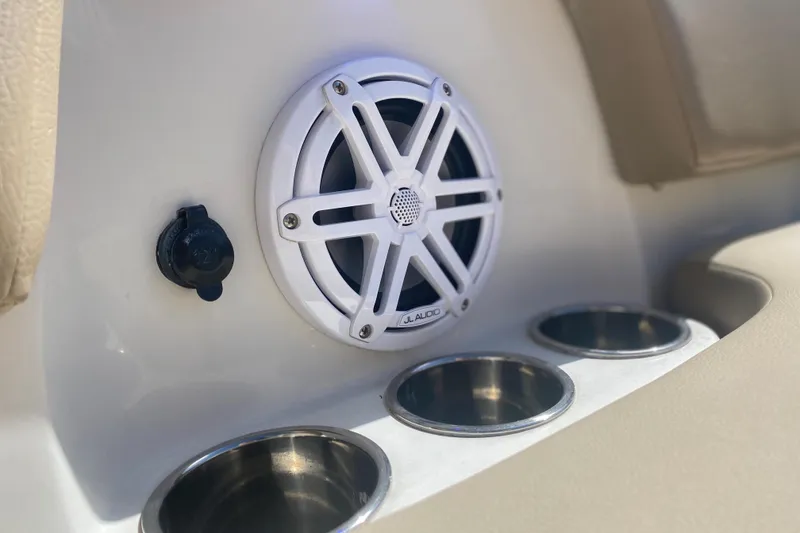 Slide: The Image of JL Audio Speakers - 25