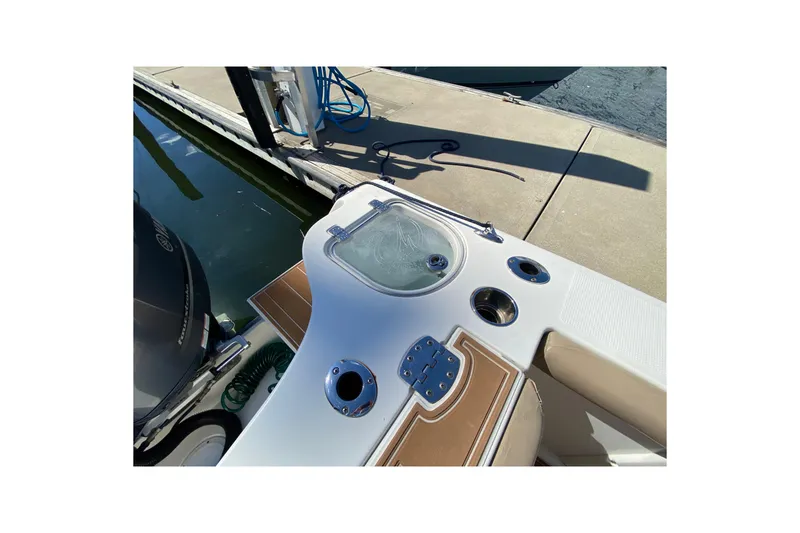 Slide: The Image of Transom Live Well - 7