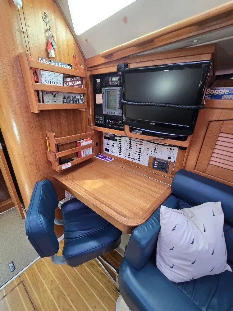 Slide: The Image of Catalina 400 2001 - 14