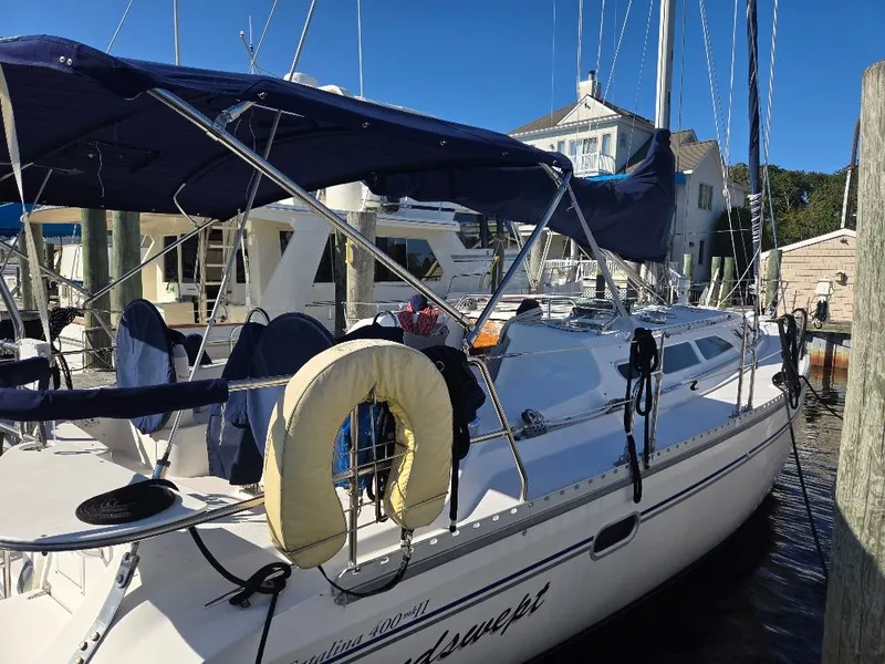 Slide: The Image of Catalina 400 2001 - 2