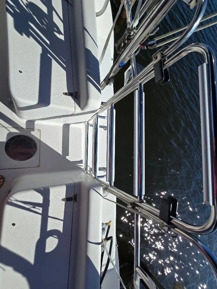 Slide: The Image of Catalina 400 2001 - 22