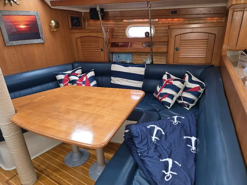 Slide: The Image of Catalina 400 2001 - 36