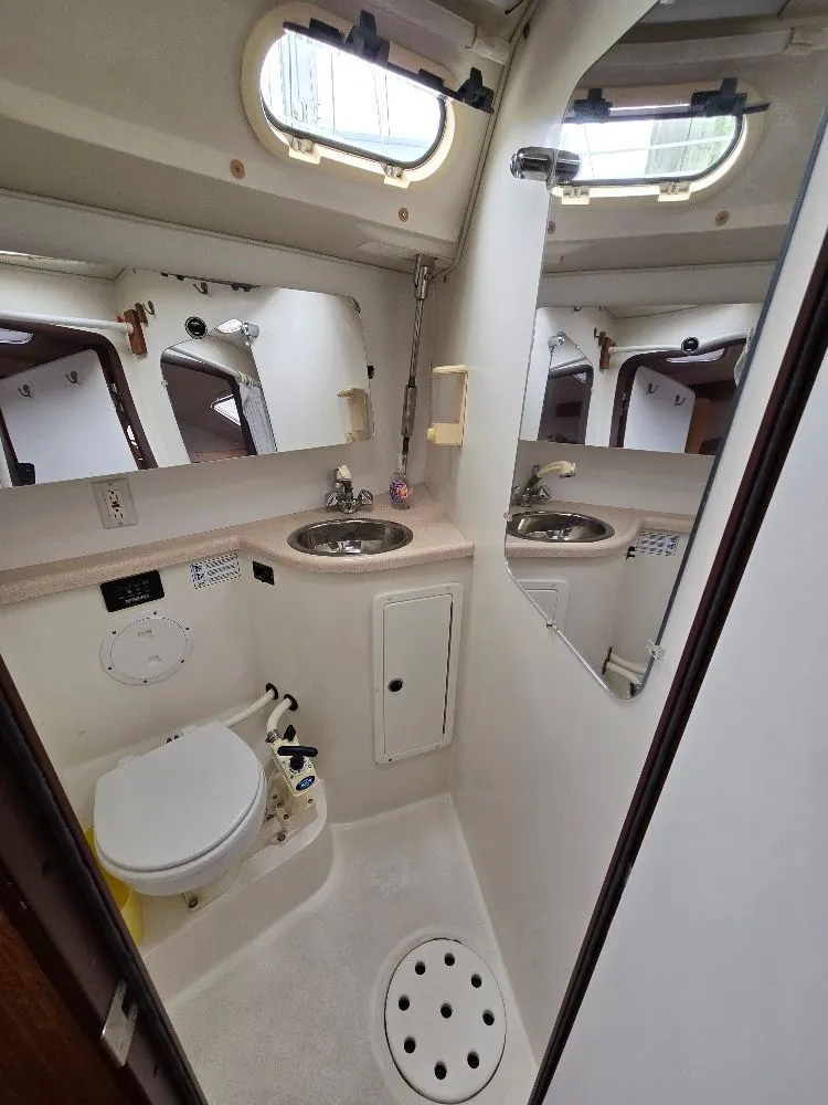 Slide: The Image of Catalina 400 2001 - 37