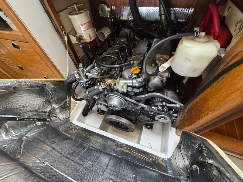 Slide: The Image of Catalina 400 2001 - 43