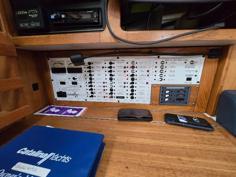 Slide: The Image of Catalina 400 2001 - 45