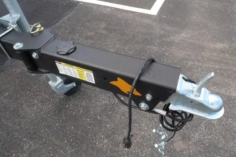 Slide: The Image of 2026 Chaparral 23 SSi boat with spacious seating and sleek design. - 10