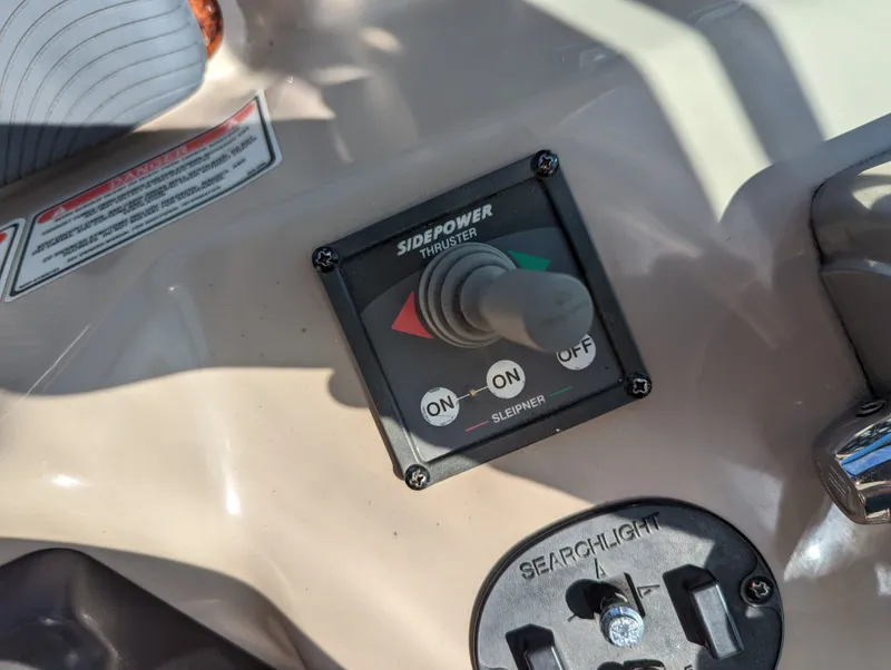 Slide: The Image of Sea Ray 340 Sundancer 2003 - 24