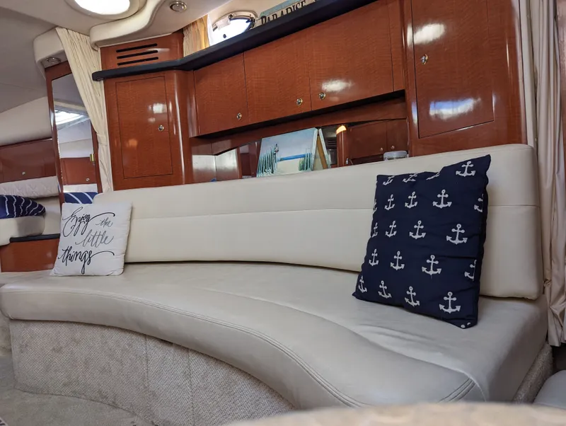 Slide: The Image of Sea Ray 340 Sundancer 2003 - 38