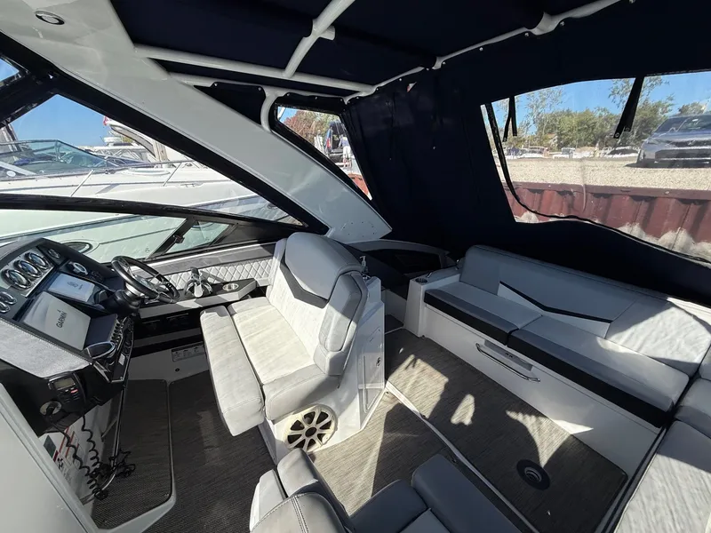 Slide: The Image of Cruisers Yachts 328 SPORT 2015 - 13