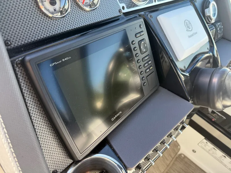 Slide: The Image of Cruisers Yachts 328 SPORT 2015 - 16