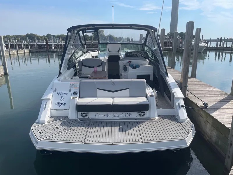 Slide: The Image of Cruisers Yachts 328 SPORT 2015 - 8