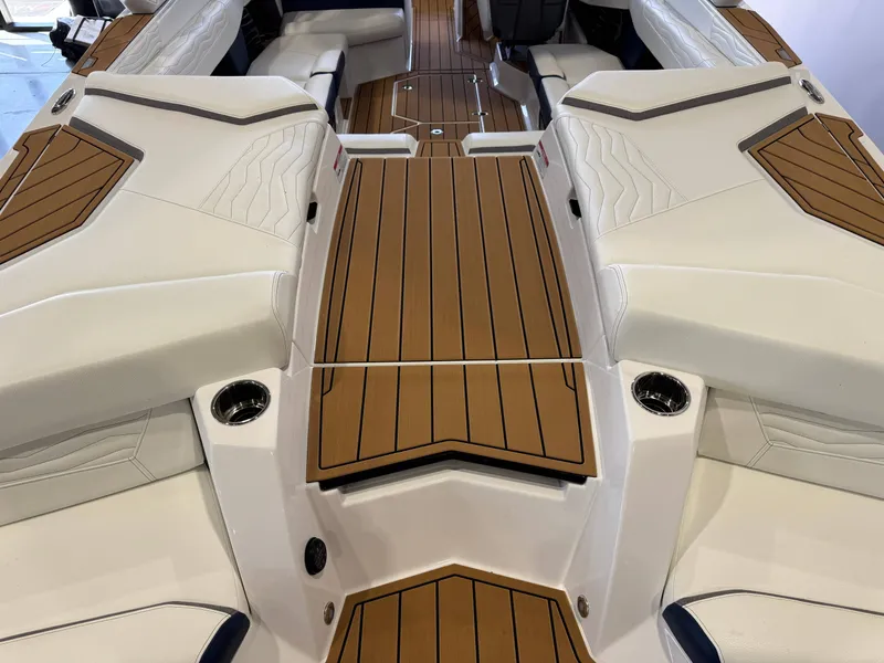 Slide: The Image of Nautique Super Air Nautique G23 2025 - 11