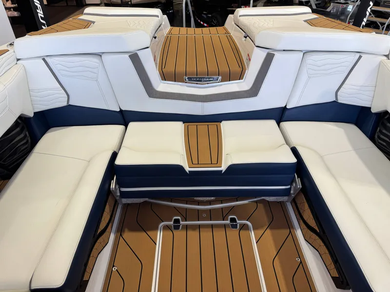 Slide: The Image of Nautique Super Air Nautique G23 2025 - 28