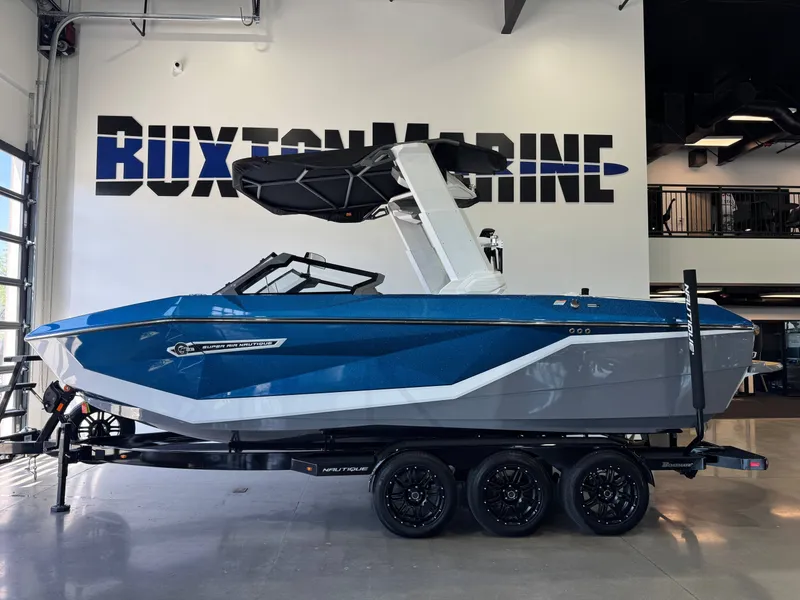Slide: The Image of Nautique Super Air Nautique G23 2025 - 5