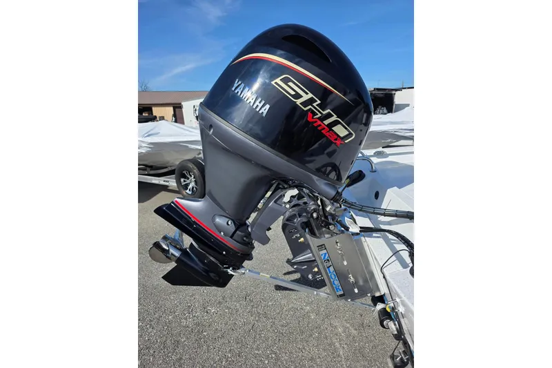 Slide: The Image of 2026 Xpress H20B Bay boat with Yamaha VMAX outboard motor. - 11