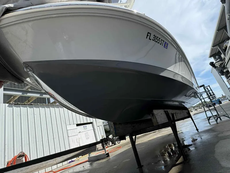 Slide: The Image of Ranger 2360 Bay 2020 - 12