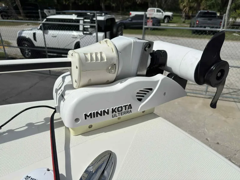 Slide: The Image of Ranger 2360 Bay 2020 - 22