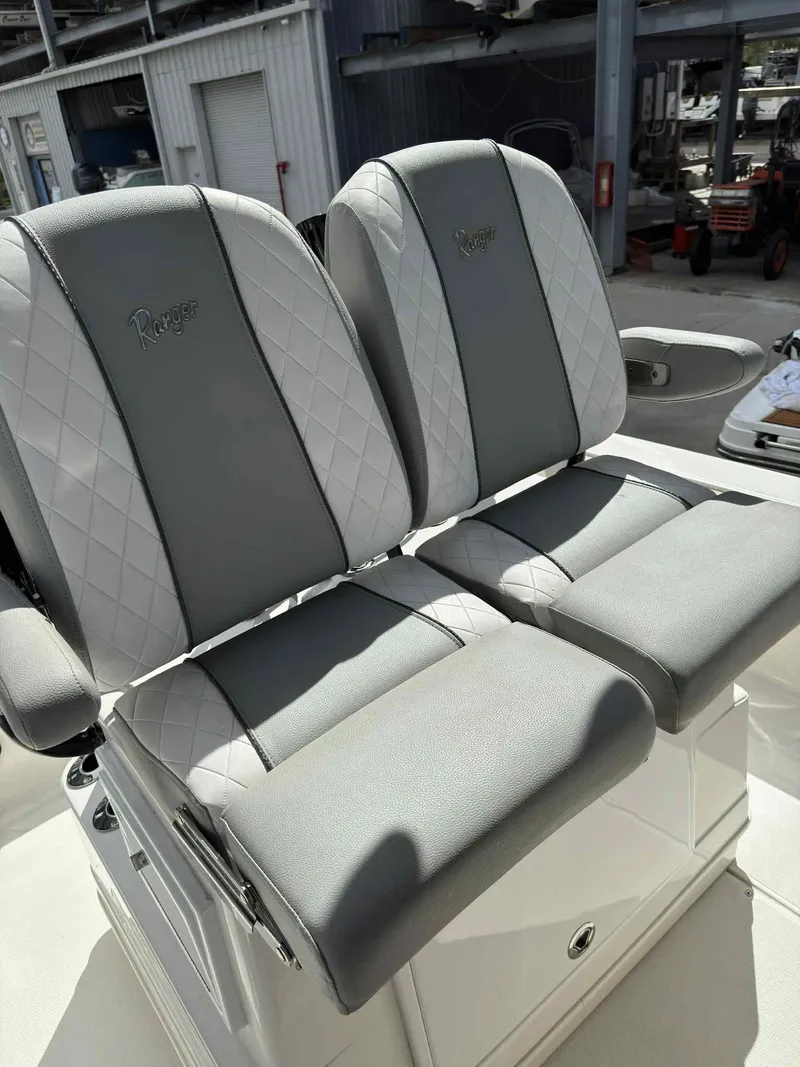 Slide: The Image of Ranger 2360 Bay 2020 - 35