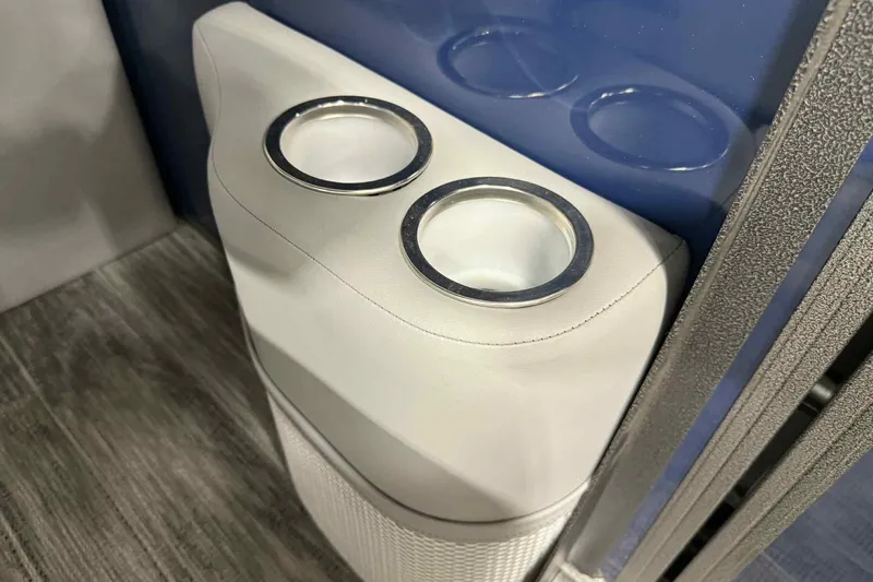 Slide: The Image of Cup holders on 2026 Bentley Pontoons Legacy 223 Navigator Full Tube, featuring sleek design. - 6