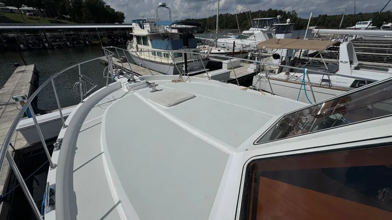 Slide: The Image of Bow Seating - 20