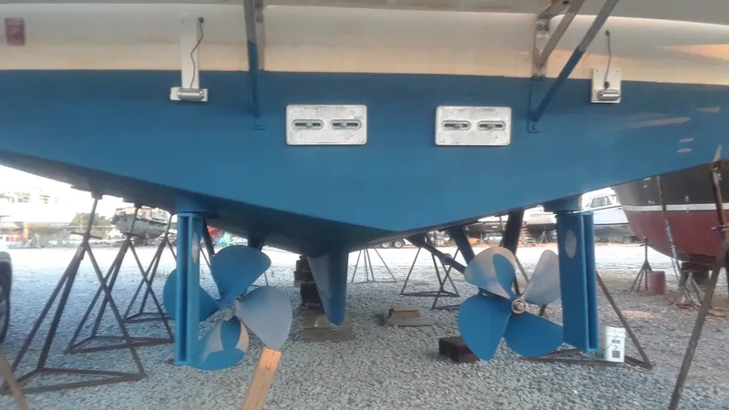 Slide: The Image of Exterior Props - 3