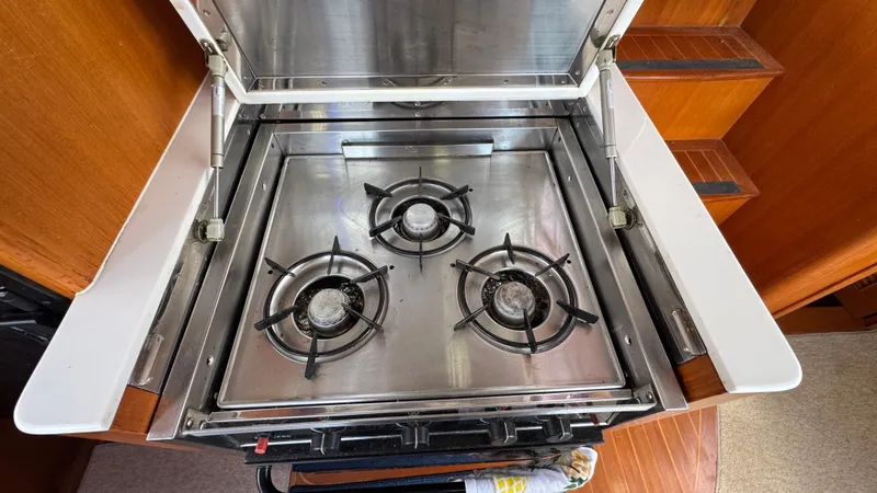 Slide: The Image of Galley Cooktop - 44