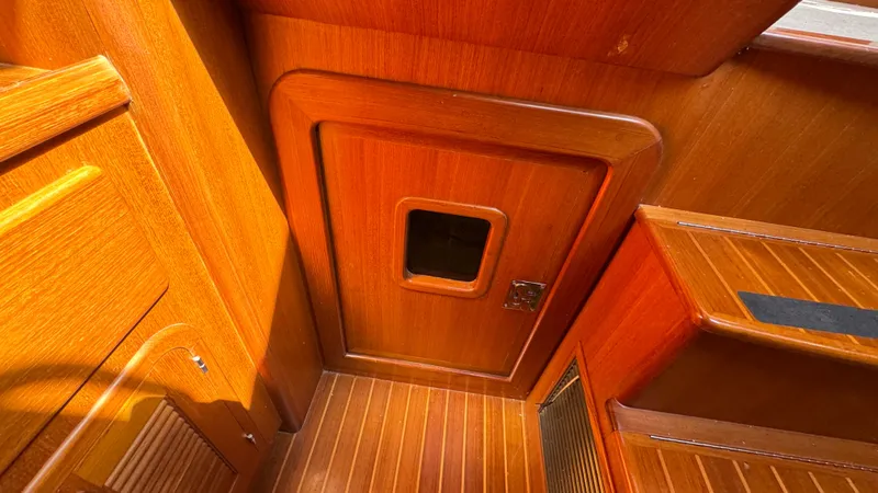 Slide: The Image of Companionway Storage - 54