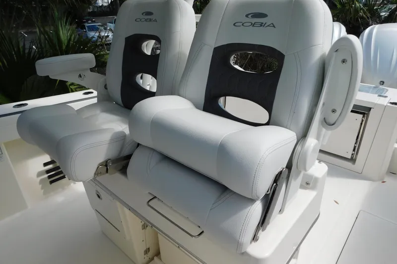 Slide: The Image of Stainless steel ladder on 2026 Cobia 285 Center Console boat. - 20