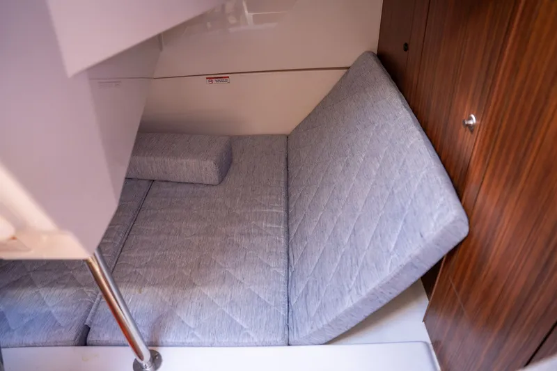 Slide: The Image of Pursuit OS 325 Offshore 2018 - 17