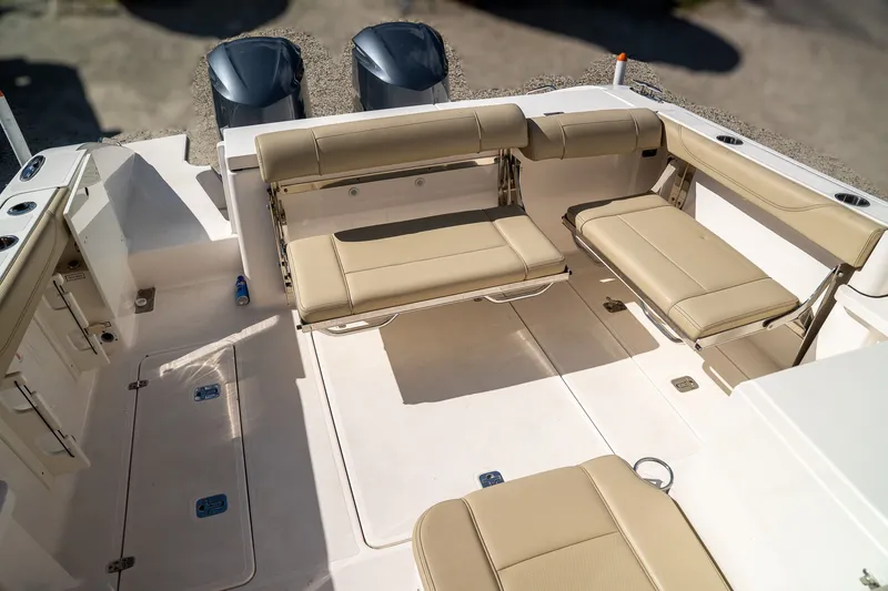 Slide: The Image of Pursuit OS 325 Offshore 2018 - 19