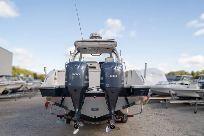 Slide: The Image of Pursuit OS 325 Offshore 2018 - 5