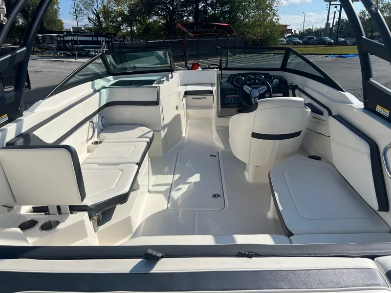Slide: The Image of 2016 SEA RAY 21 SPX - Image 10 - 10