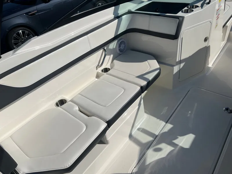 Slide: The Image of 2016 SEA RAY 21 SPX - Image 12 - 12