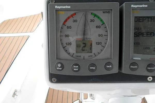 Slide: The Image of Raymarine wind gauge on 2006 Hunter 38 sailboat, displaying wind speed and direction. - 15