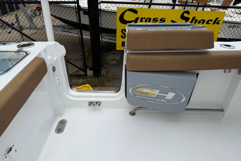 Slide: The Image of 2021 Sea Hunt Gamefish 27 boat interior with forward seating and storage. - 40