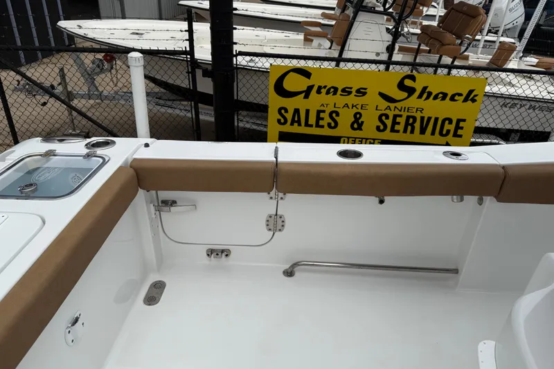 Slide: The Image of 2021 Sea Hunt Gamefish 27 boat interior at Grass Shack sales and service. - 41