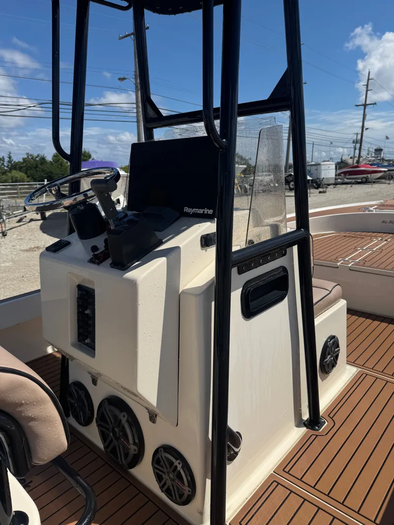 Slide: The Image of Parker Marine BIG BAY 2003 - 3