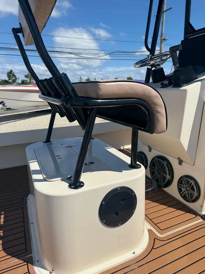 Slide: The Image of Parker Marine BIG BAY 2003 - 4