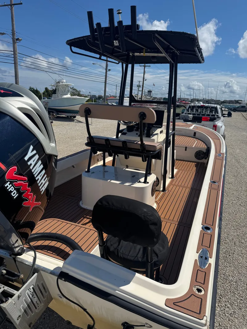 Slide: The Image of Parker Marine BIG BAY 2003 - 5