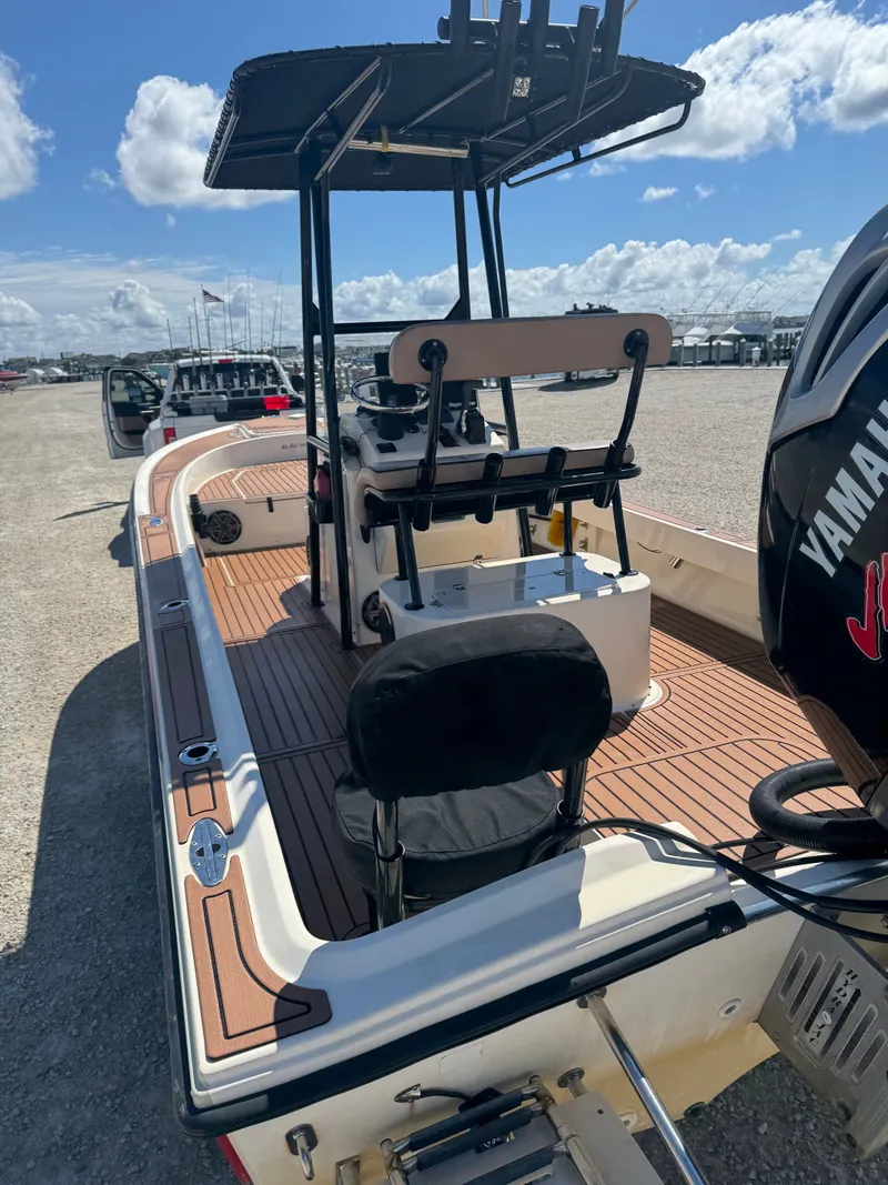 Slide: The Image of Parker Marine BIG BAY 2003 - 6