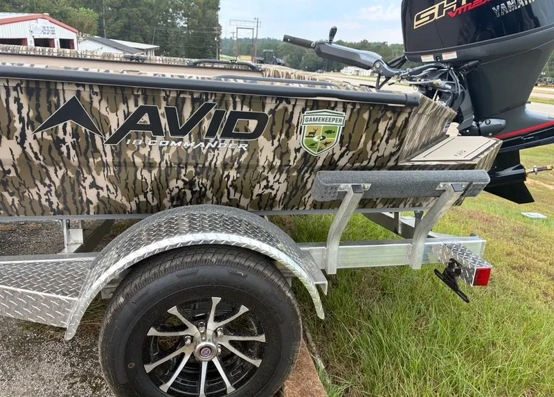 The Image of Avid 18 Commander 2026 - 1