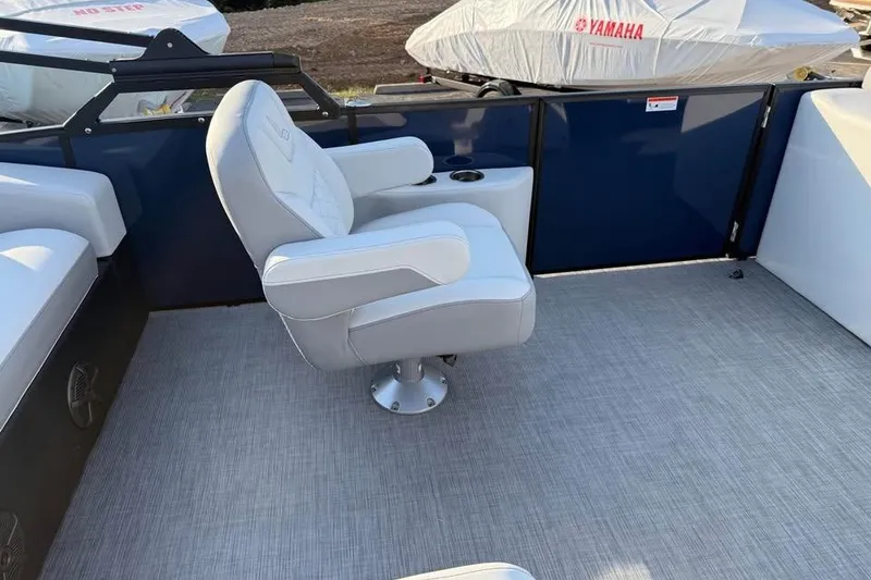 Slide: The Image of Captain's chair on 2026 Lowe SS 230 DV boat deck, featuring modern design and comfort. - 10